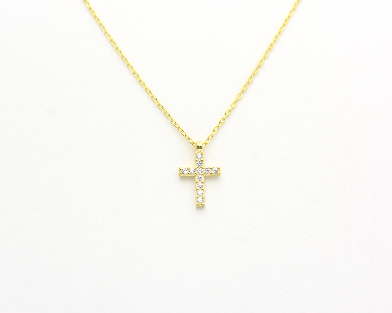 Minimal Cross Necklace