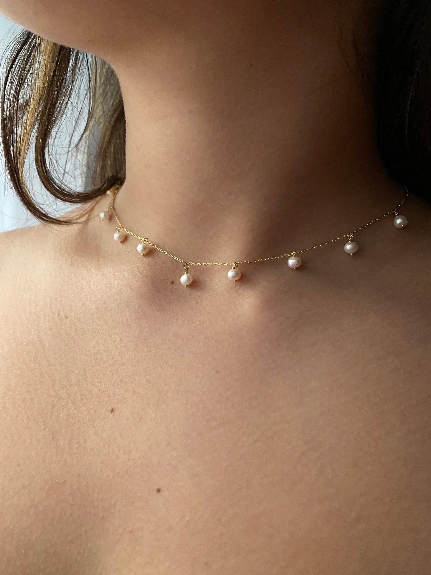 Dangly Pearl Necklace