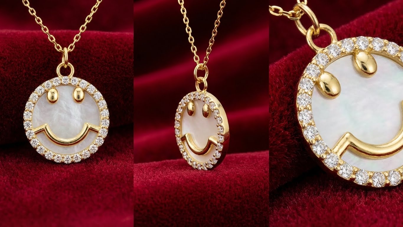 Smiley Face Necklace - Mother of Pearl
