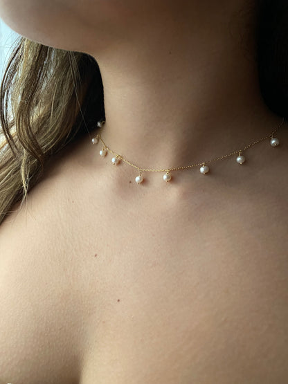 Dangly Pearl Necklace